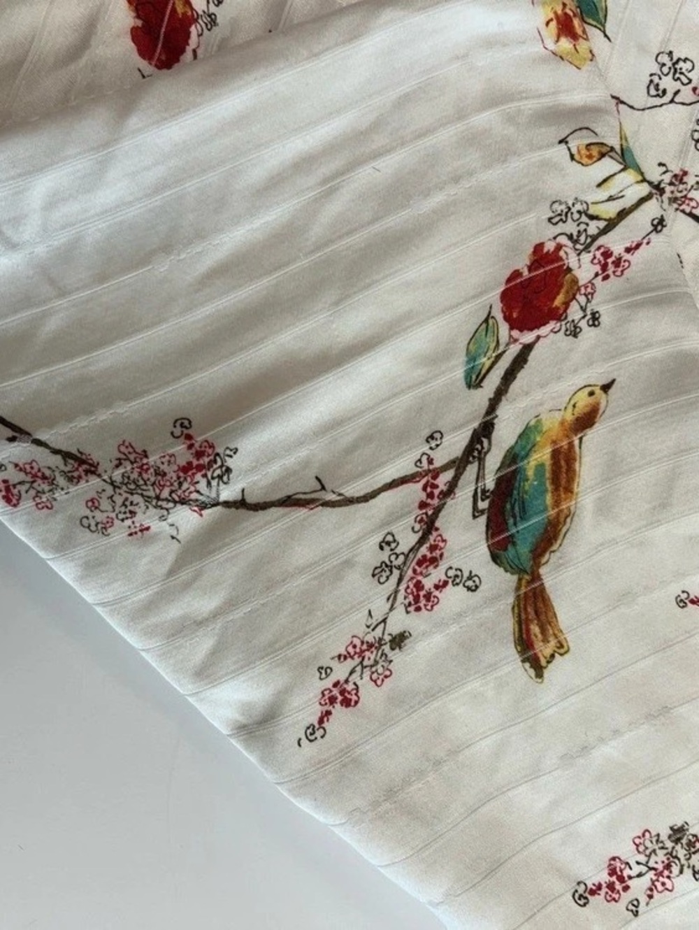 Cotton/linen blend tablecloth, Lenox Chirp pattern with bird and floral motifs V
